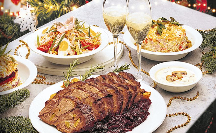 Сюрприз для родных: необычные блюда для заказа еды на праздничный стол